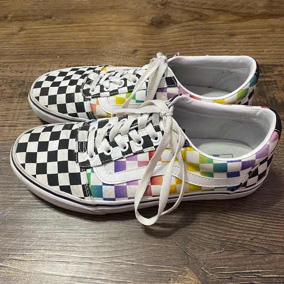 Vans ward rainbow checkerboard canvas skate shoes - Picture 2 of 8